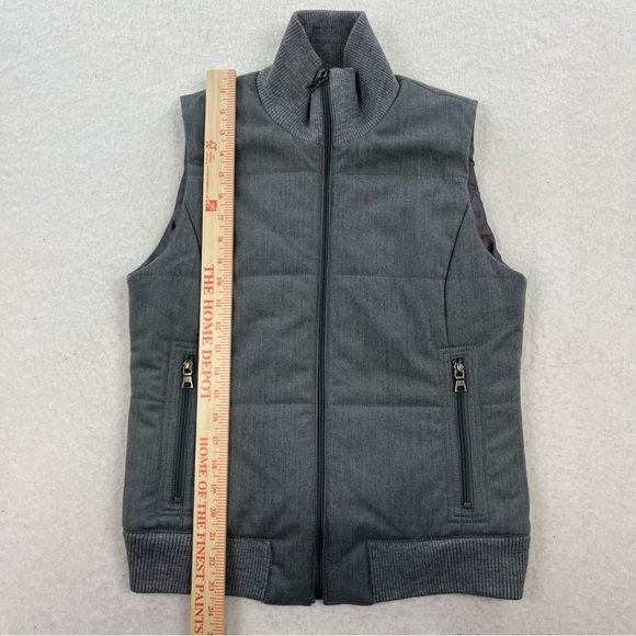 BANANA REPUBLIC Gray Herringbone Quilted Polyfill Zippered Vest Size Small - Picture 3 of 8
